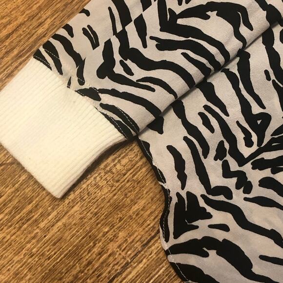 Rebecca Taylor Black and Cream Zebra Animal Print Silk Long Sleeve Blouse Size 2 - Picture 7 of 15
